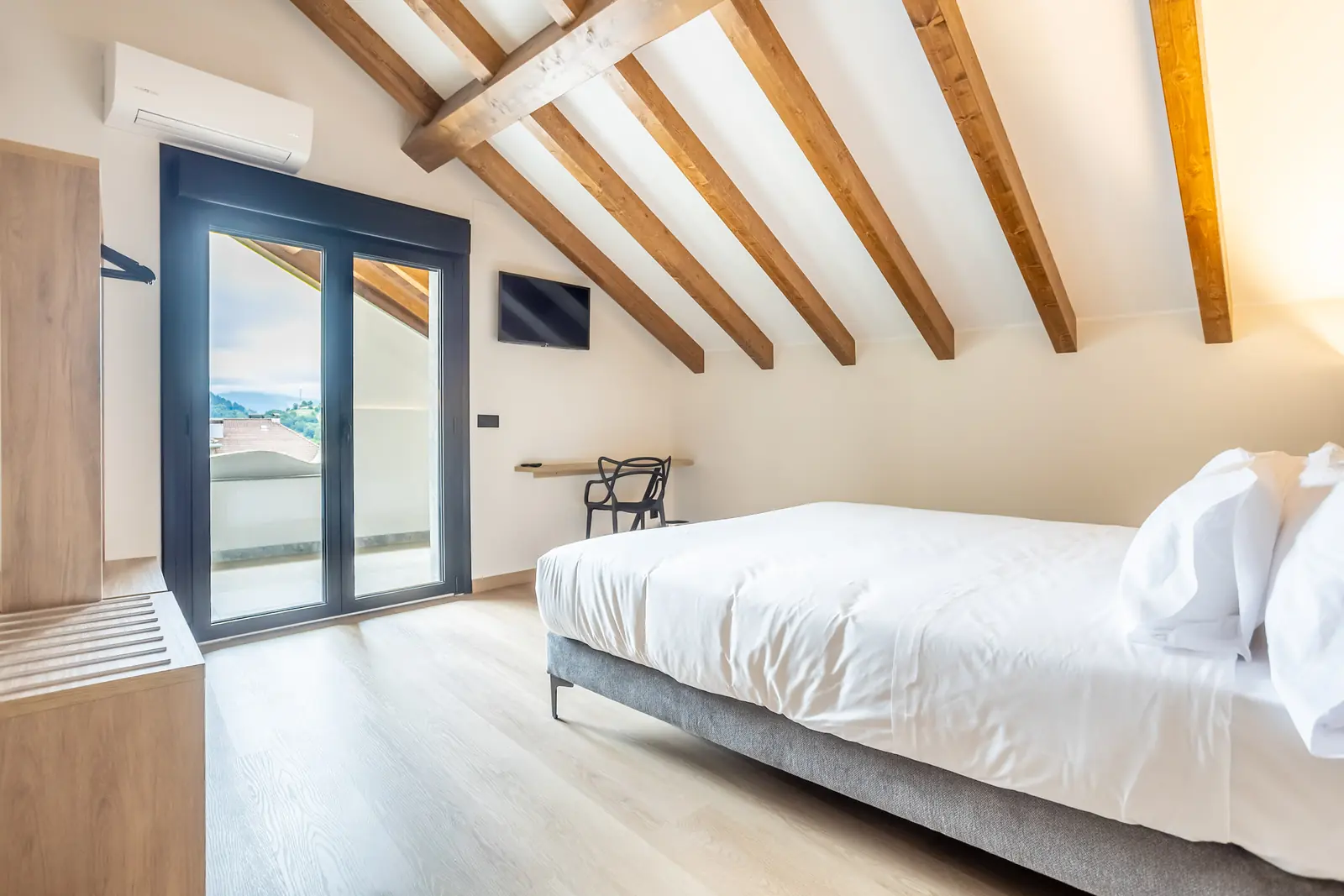 Habitación Superior con Terraza del Hotel Truita, Cangas del Narcea